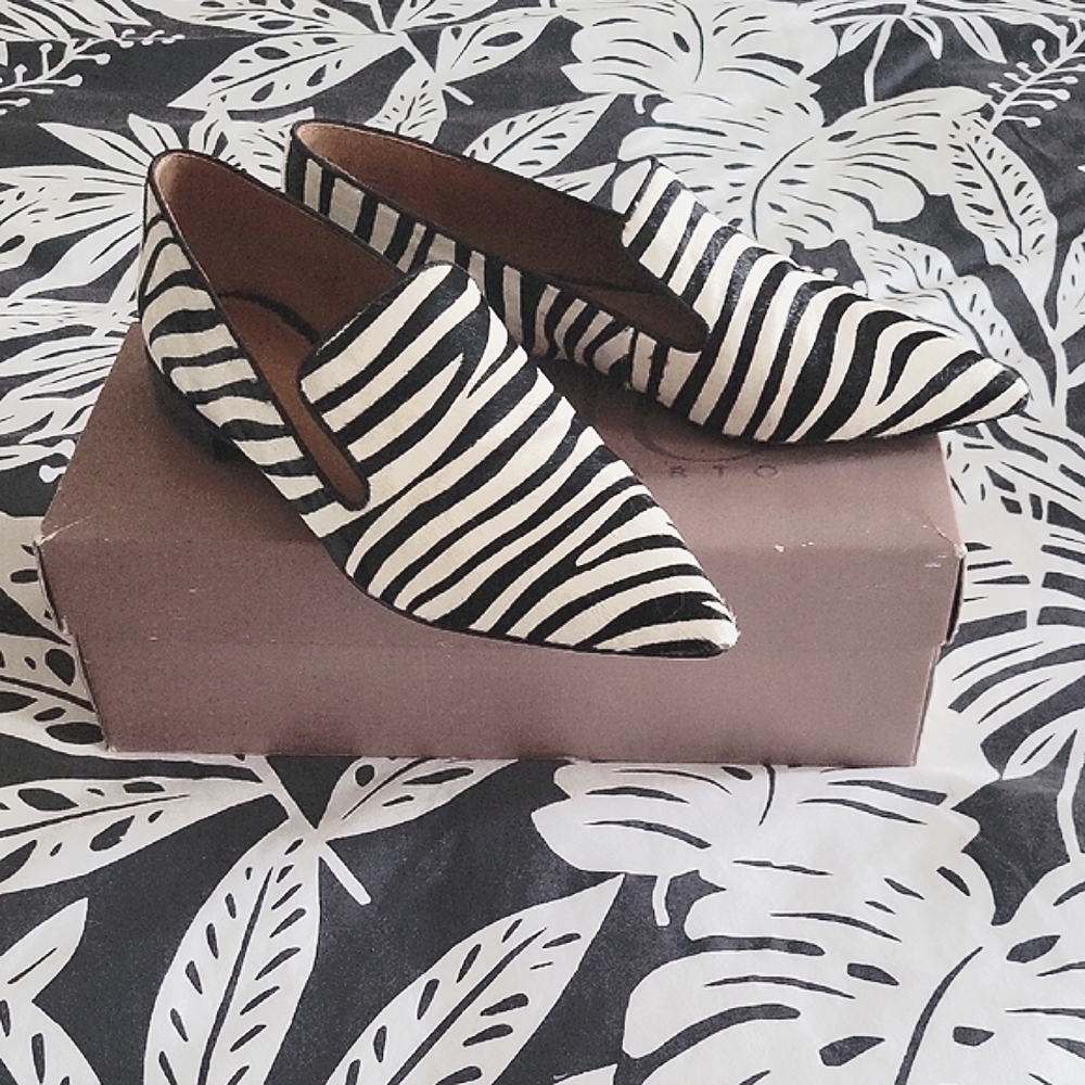 Franco Sarto A-TPPAZ2 Black and White Zebra Flats Loafers